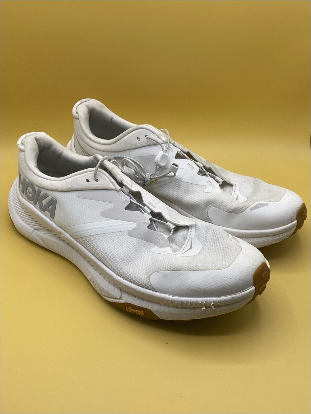 HOKA Transport lifestyle